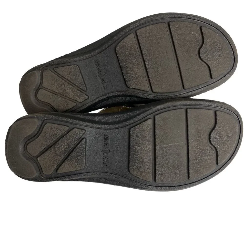Minnetonka Slip On Leather ‎ Sandals Womens 7 Brown with Hook & Loop Closure